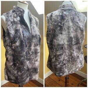 Chico's Women Size 1 Vest Faux Fur Open Front Brown White Pockets Lined Boho